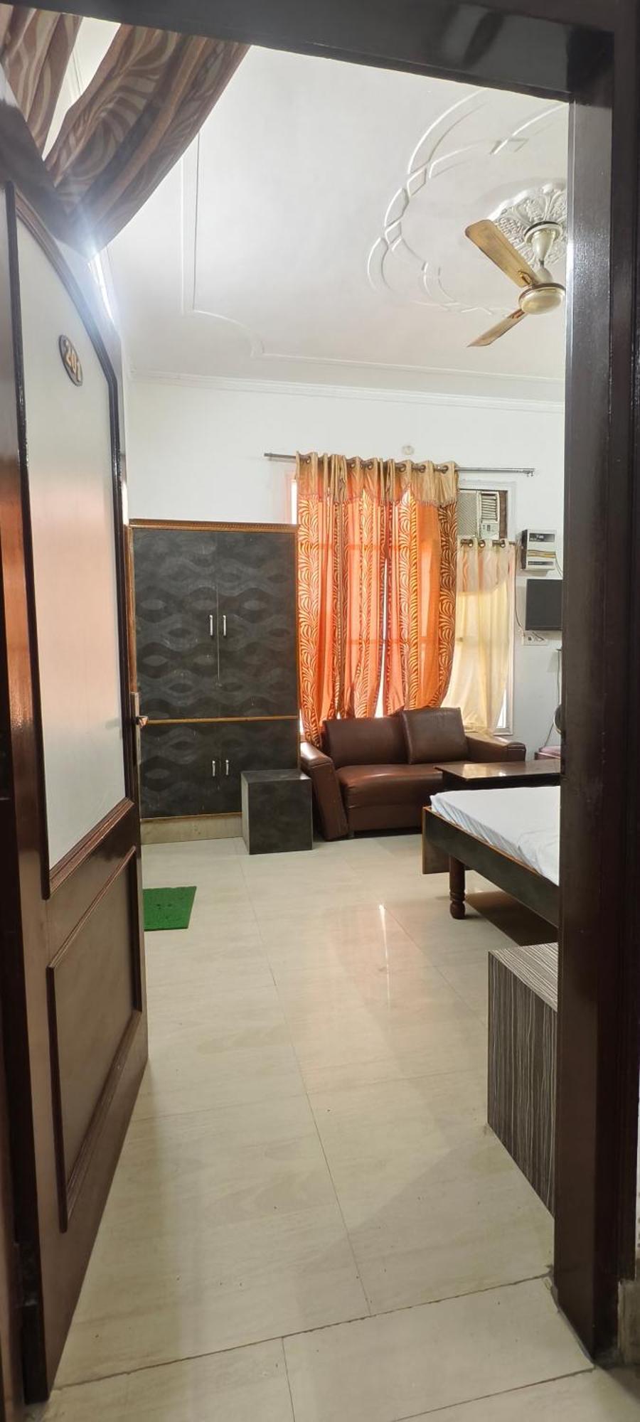 Surya Hotel Sirsa Экстерьер фото